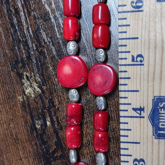 Gorgeous Bamboo Coral Bead Necklace - Picture 6 of 8